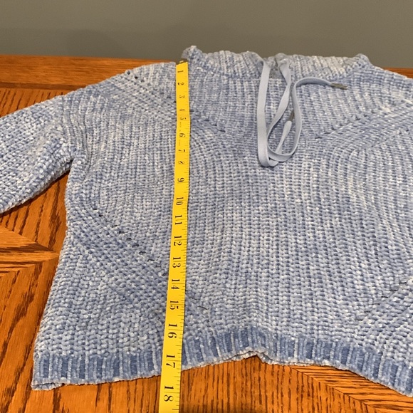 EUC Derek Heart Cropped Hooded Sweater • Size Small - Picture 8 of 8